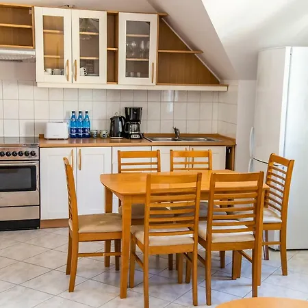 3-Bedroom Apartment Plac Neptuna By Noclegi Renters Miedzyzdroje Exteriér fotografie