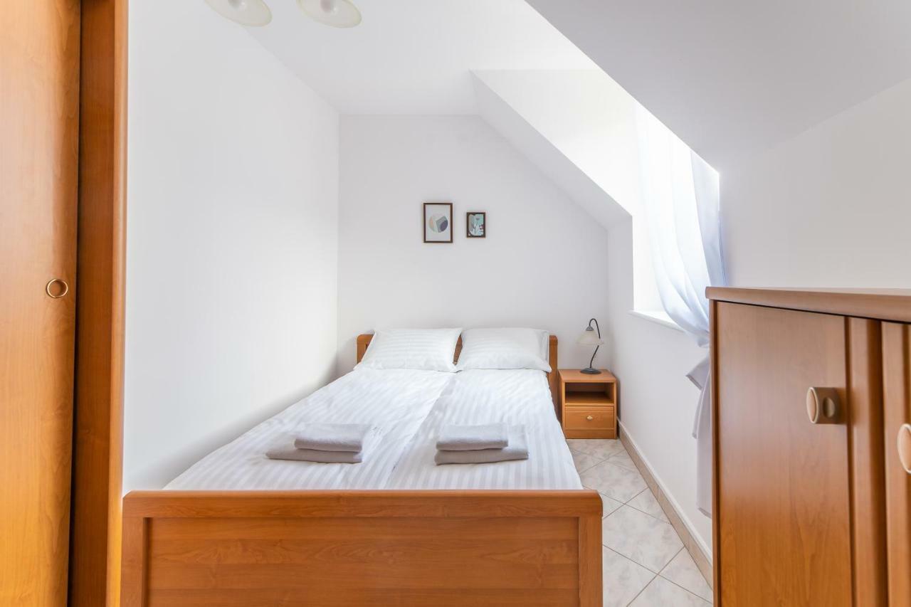 3-bedroom Plac Neptuna By Renters *