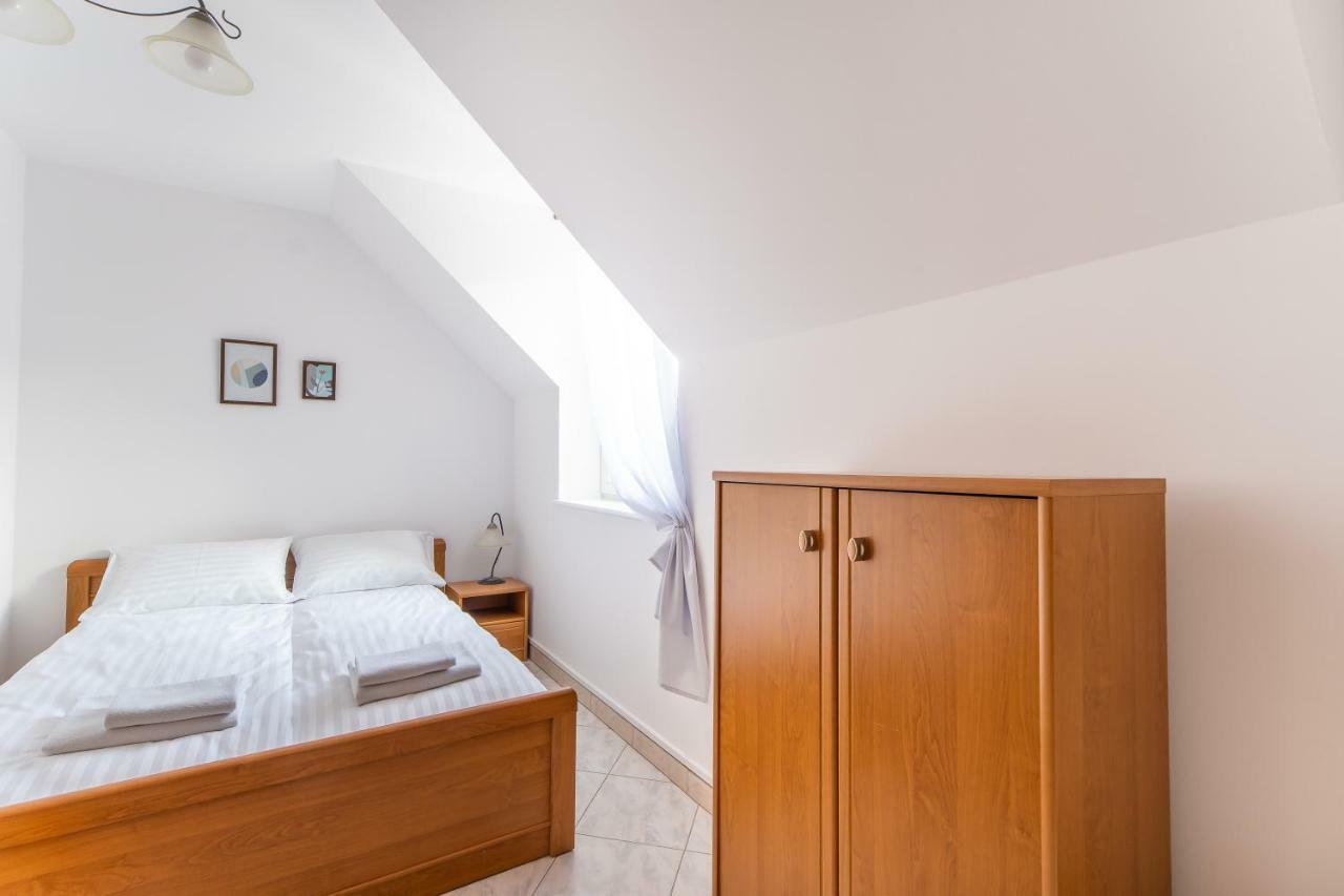 3-bedroom Plac Neptuna By Renters
